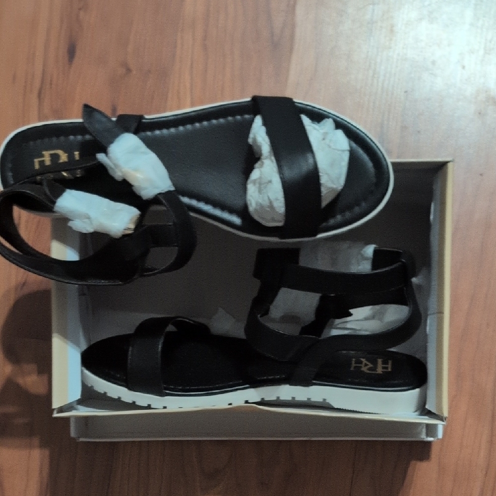 Fahrenheit Black Strappy Platform Women's Sandals